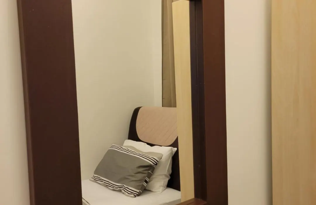 A Single Cosy Room In 4 Bedroom Property-1